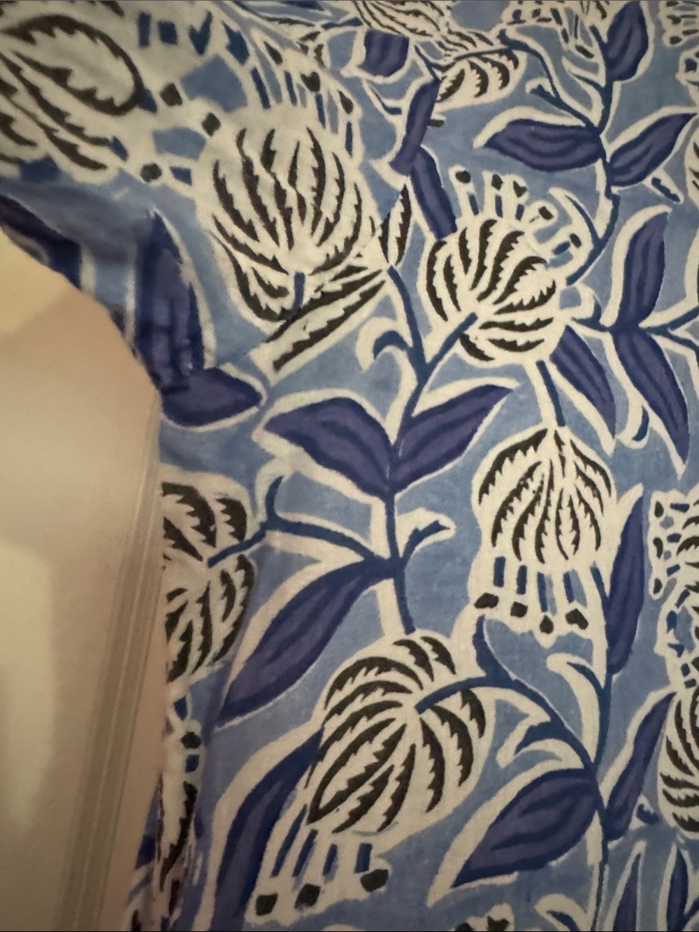 EUC Livro Maxi Caftan, Blue block print Size M - Picture 8 of 9